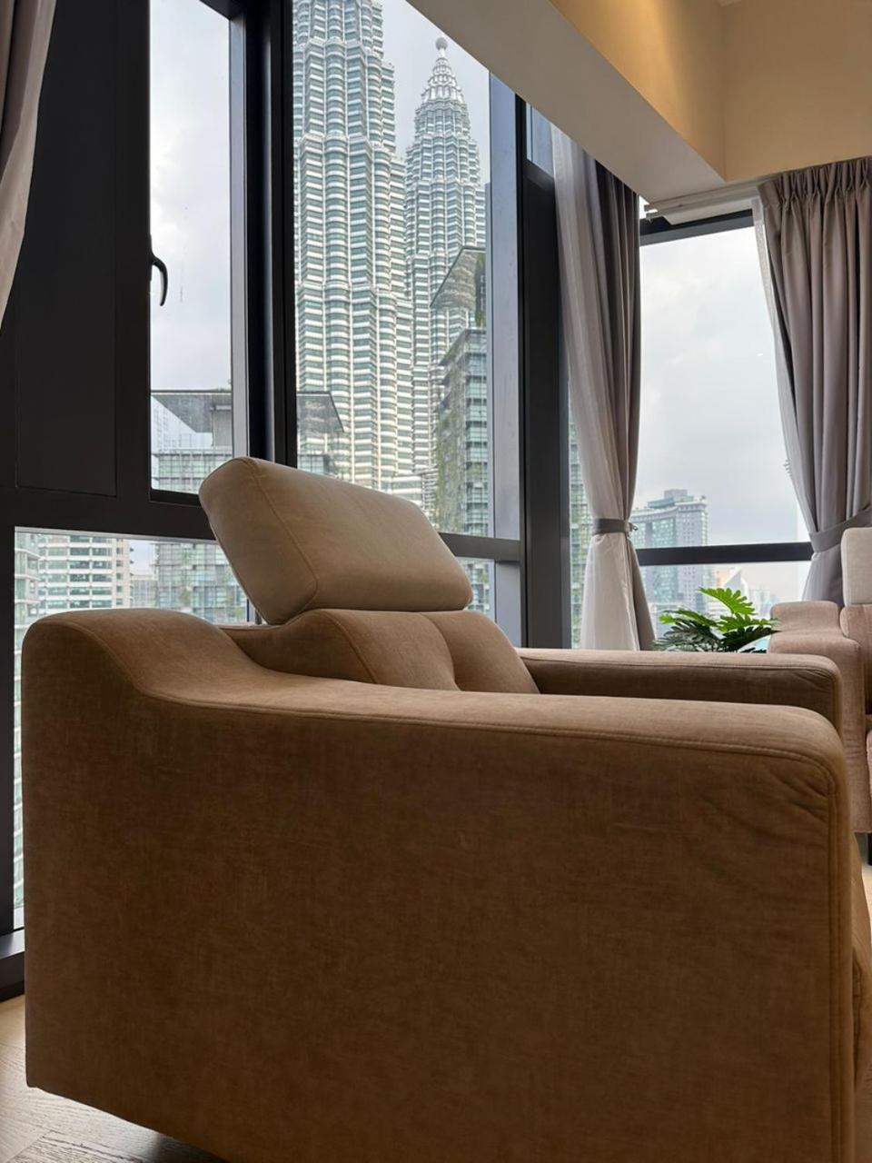Star Luxury Suites Klcc Kuala Lumpur Exteriör bild